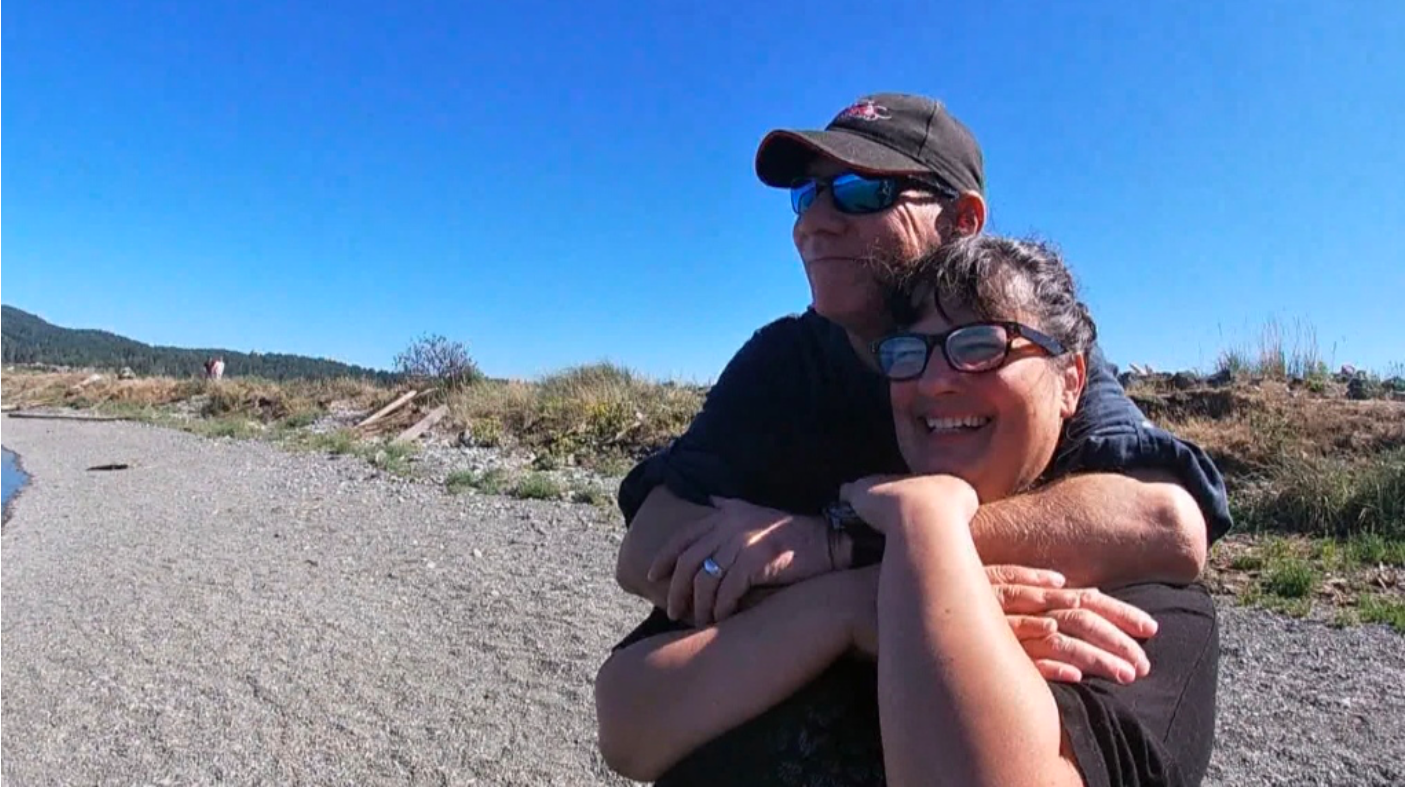 以為他已死於戰爭  卑詩女子與分離40年初戀男友再續前緣!