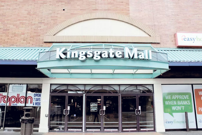 ■Kingsgate Mall可能明年就拆除重建。CBC