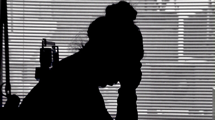 ■法官认为，移民官没有考虑到遣返行动对患严重抑郁症和焦虑的李霞可能造成进一步心理伤害，是不合理。此为示意图。CTV资料图片