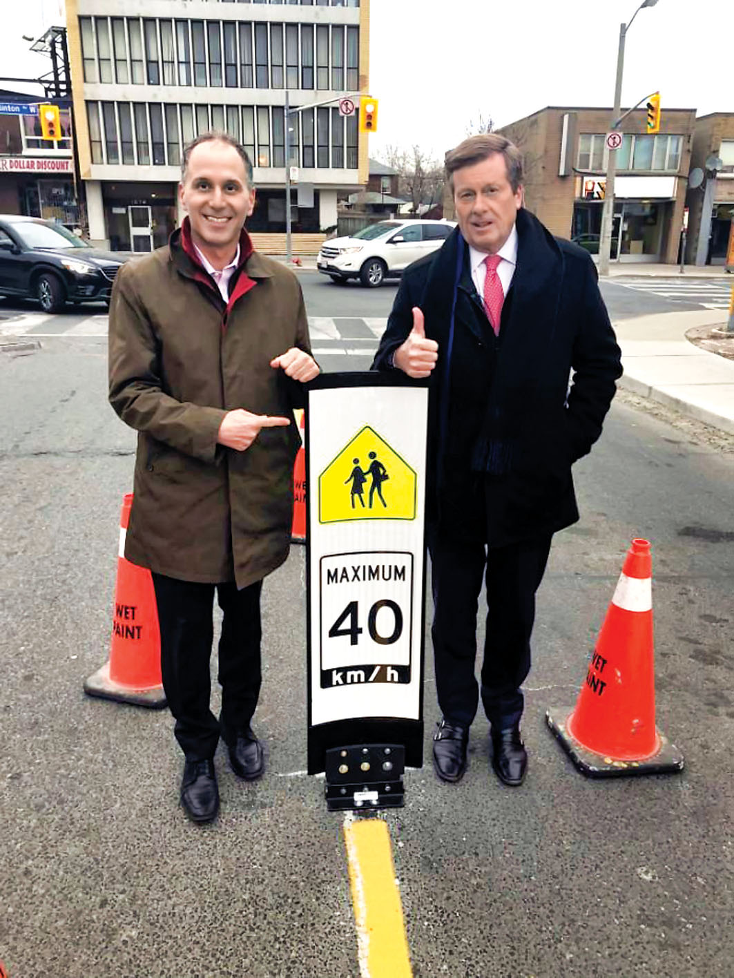 ■多倫多數十萬學生下月重返校園，學校區域的交通安全問題惹人關注。 星報資料圖片 