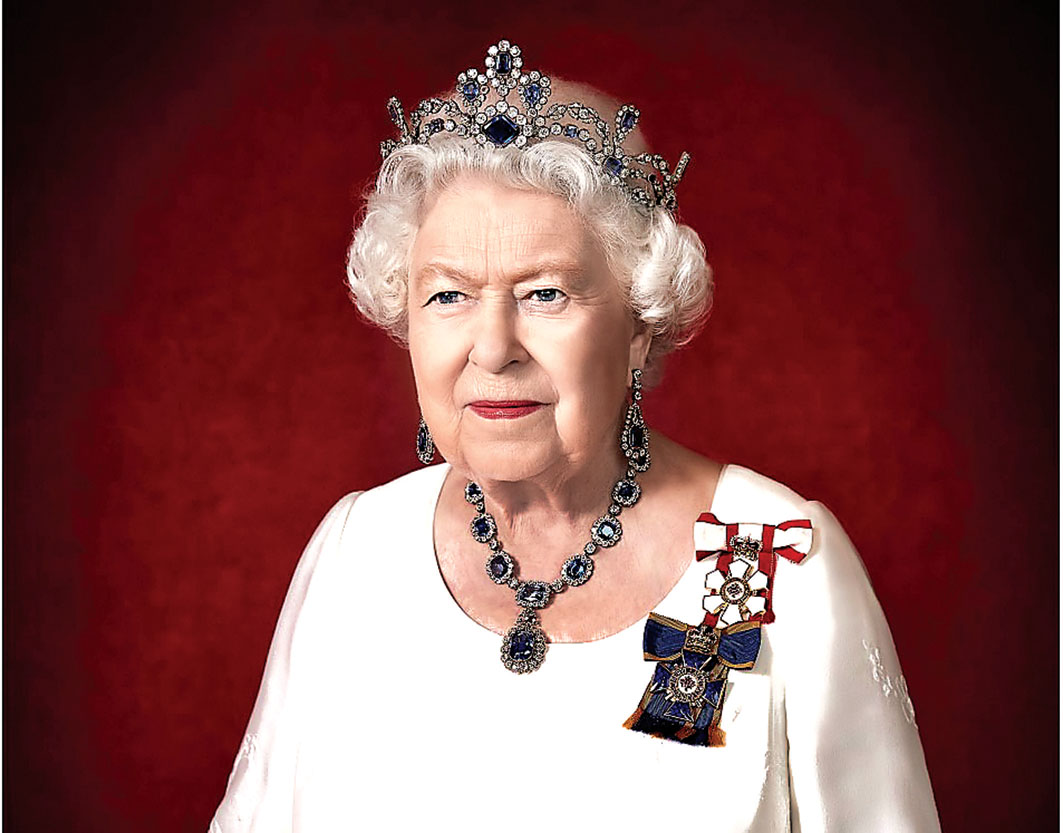 女王伊丽莎白二世最时尚剪影_风格示范_潮流服饰频道_VOGUE时尚网