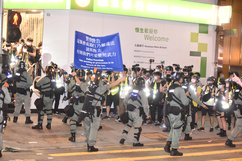 3青年涉堵路非法集結等共被控7罪 准保釋須守宵禁令 | 多倫多 | 加拿大中文新聞網 - 加拿大星島日報 Canada ...