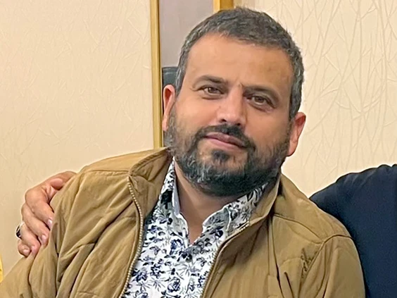 卡加利5孩父親出手助人被車壓死  兩個家庭頓失唯一依靠