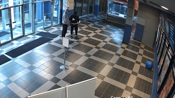 【有片】烈市7號公路戲院遭縱火 火警時戲院內有觀眾