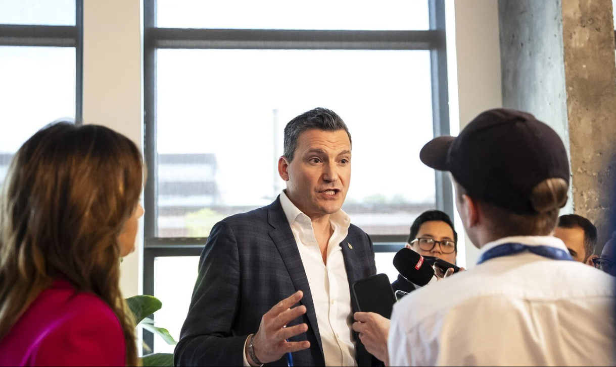 加拿大新聞業集體控告OpenAI侵權  數碼創新部長密切關注訴訟進展