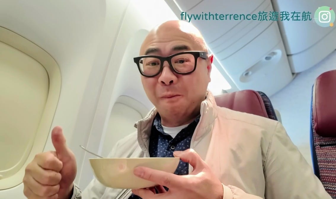 這航空公司加拿大飛香港服務好座位闊價錢平  為何旅客卻步?