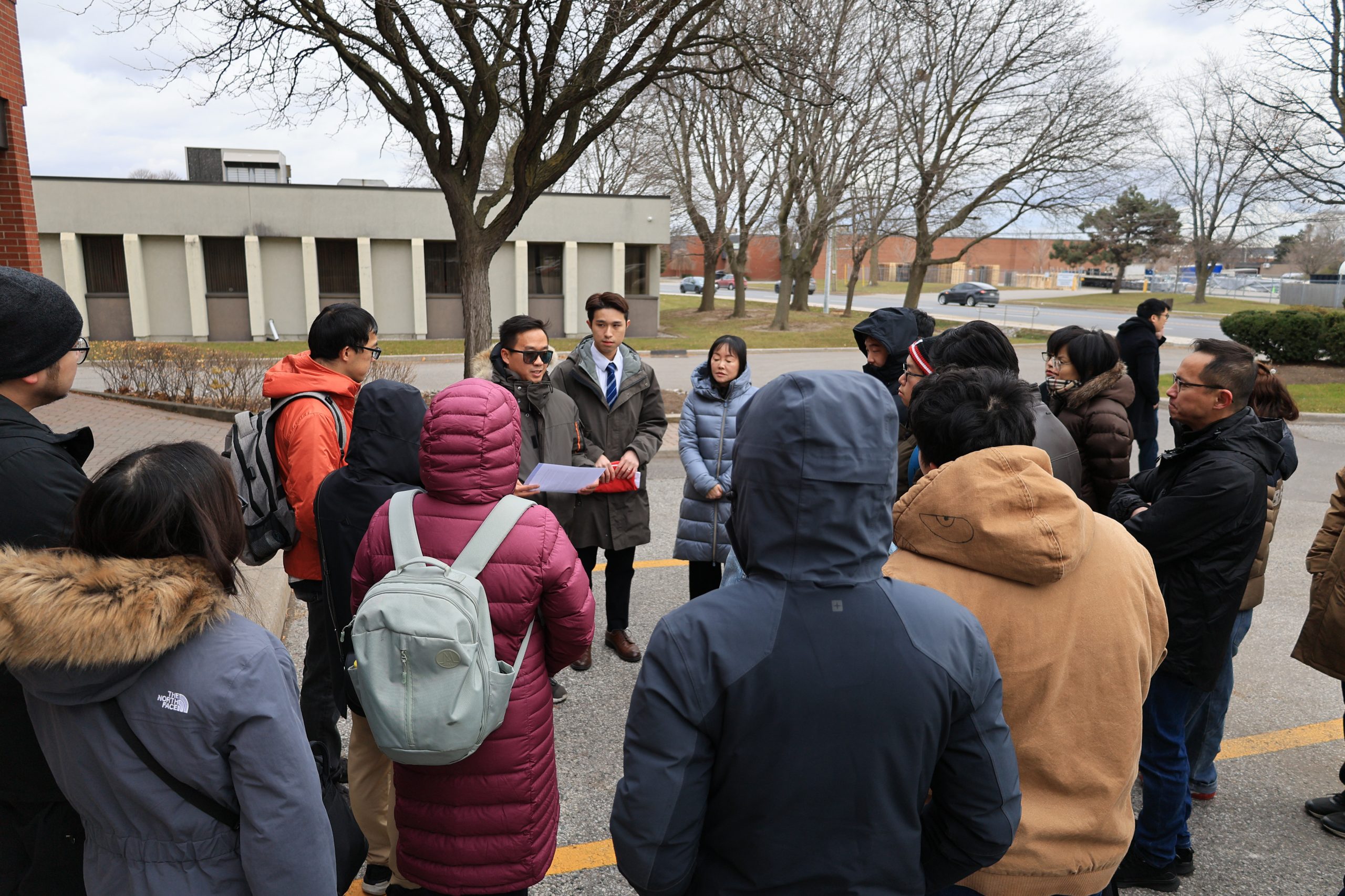 星岛直击/救生艇】数十港人递信联邦部长倡“快速通道”香港申请人额外加50分| 星岛加拿大都市网多伦多