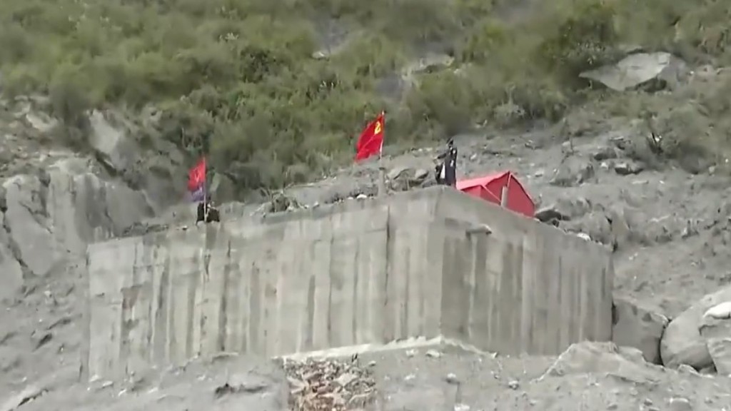 西藏泥石流｜中尼遇難者升至935人 水塔成吉隆口岸災後唯一能看到建築物
