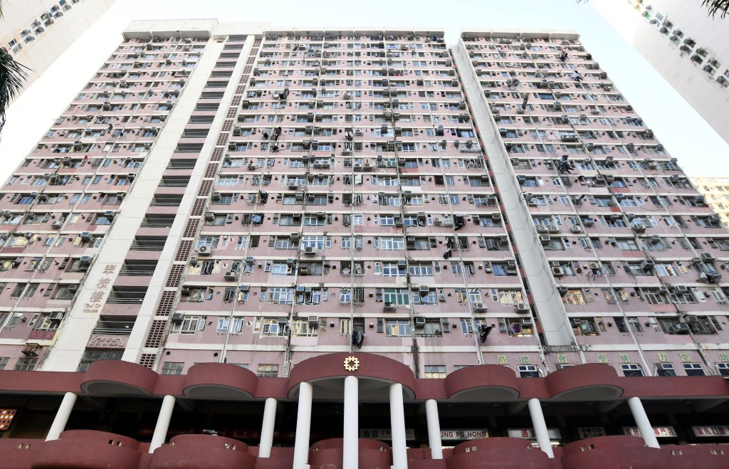Photo: Sing Tao Daily 星島日報加拿大 EMSands Lift Contractor Investigated Over Missing Fire Door Frames in 48 Lifts